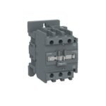 Schneider LC1E65M5 | Contactor,EasyPact TVS,3P(3NO),AC-3,<=440V,65A,220V AC coil,50Hz